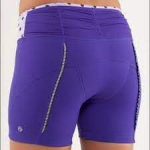 lululemon athletica Pants - Lululemon Presta Padded Short Bruised Berry / High Noon Dot White  in size 6